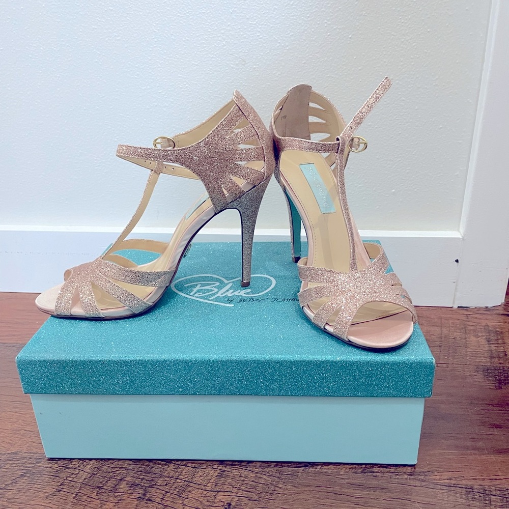 Betsey Johnson Champagne, rose gold heels